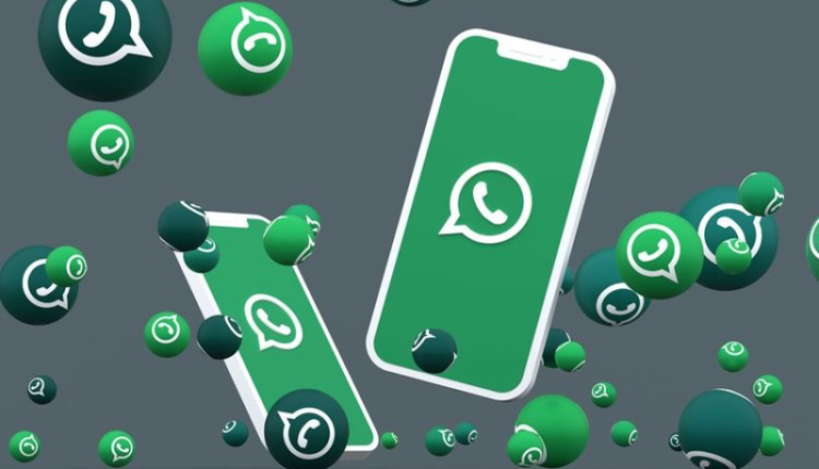 Image: Illustration depicting a smartphone displaying WhatsApp icons and channel creation steps, representing the process of creating WhatsApp channels in 2024.